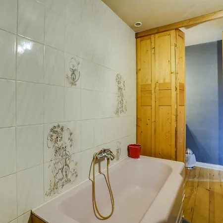 Duplex 5 Chambres Appartamento